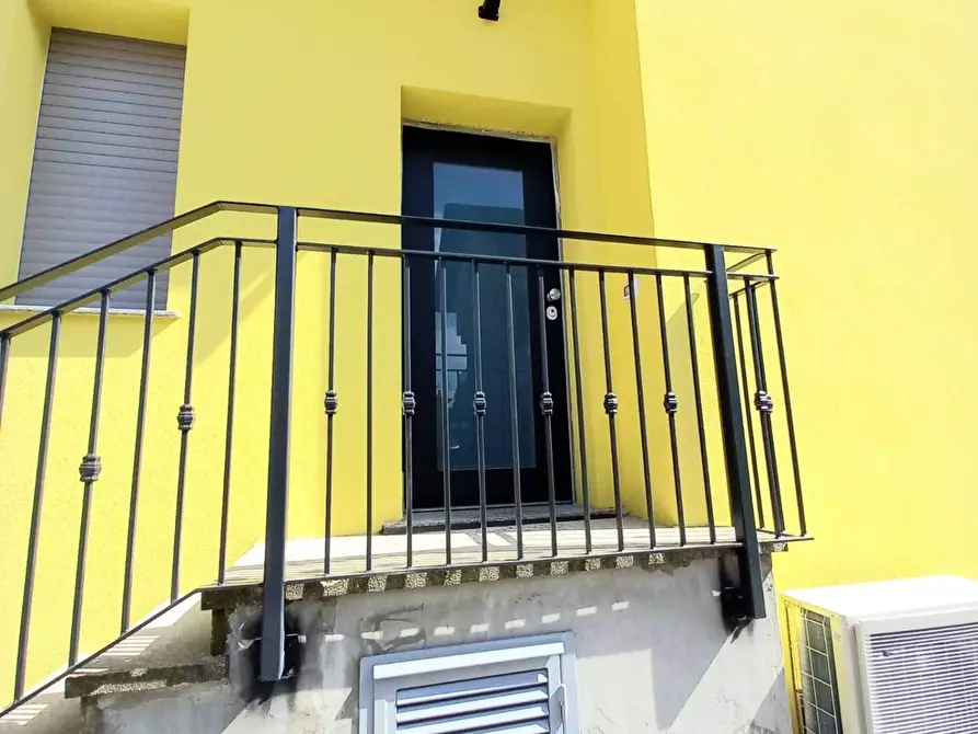 Immagine 5 di Villa in vendita  a Trezzo Sull'adda