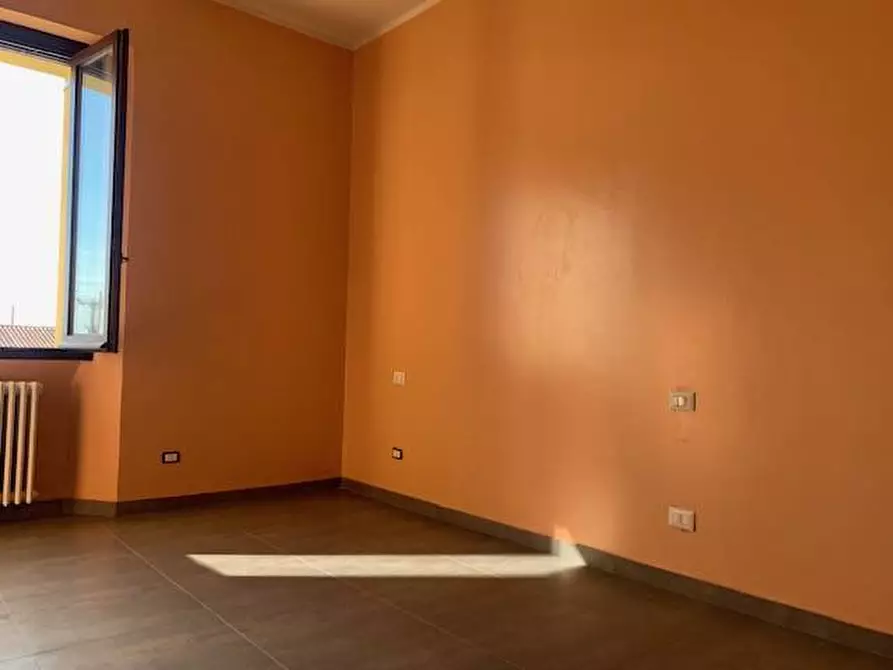 Immagine 11 di Palazzo in vendita  in via treviglio a Cassano D'adda