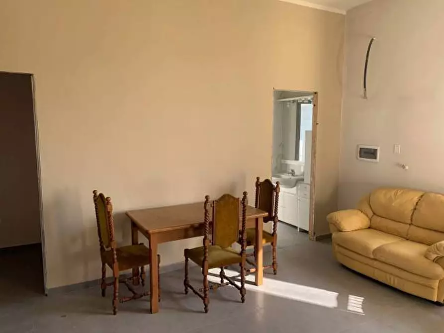 Immagine 18 di Palazzo in vendita  in via treviglio a Cassano D'adda