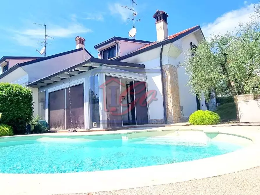 Immagine 2 di Villa in vendita  in ANTONIO VIVALDI a Arcene