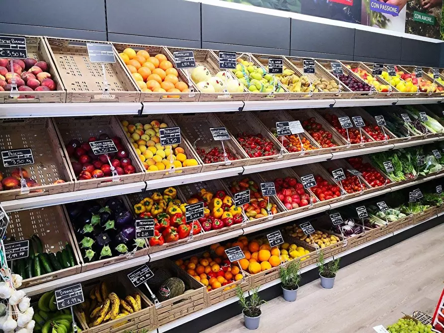 Immagine 24 di Attività commerciale in vendita  in piazza san lorenzo a Alzano Lombardo