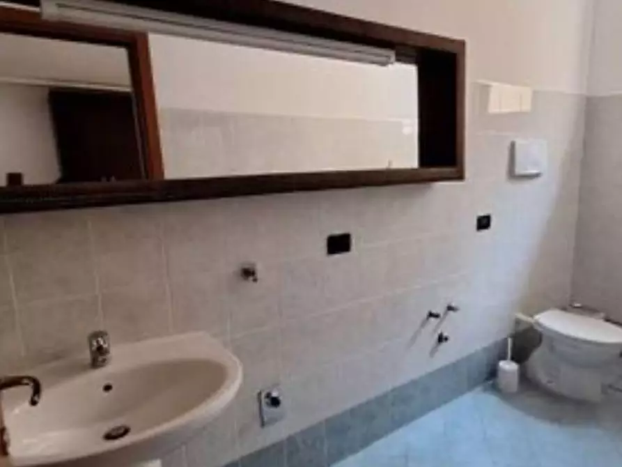 Immagine 14 di Appartamento in vendita  in via romagna a Bernareggio