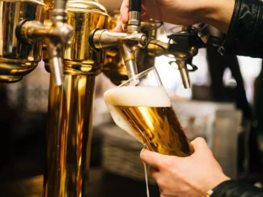 Immagine 8 di Locale commerciale in vendita  in via 1 maggio a Arcene