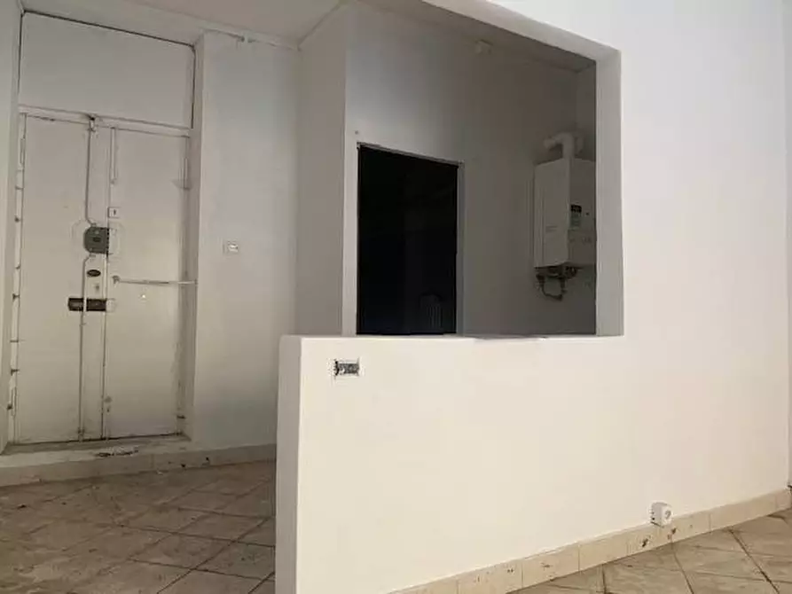 Immagine 8 di Locale commerciale in vendita  in via marconi a Osio Sotto