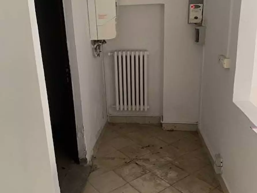 Immagine 2 di Locale commerciale in vendita  in via marconi a Osio Sotto