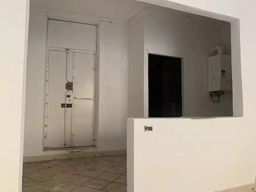 Immagine 3 di Locale commerciale in vendita  in via marconi a Osio Sotto