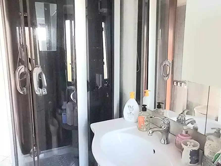 Immagine 10 di Appartamento in vendita  a Vimercate