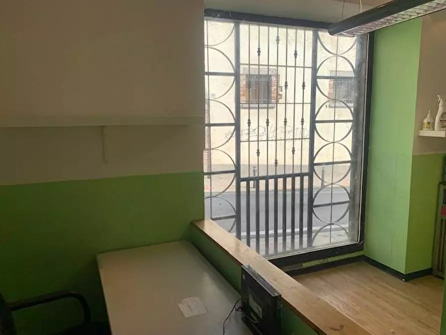 Immagine 8 di Locale commerciale in vendita  in via trieste a Capriate San Gervasio