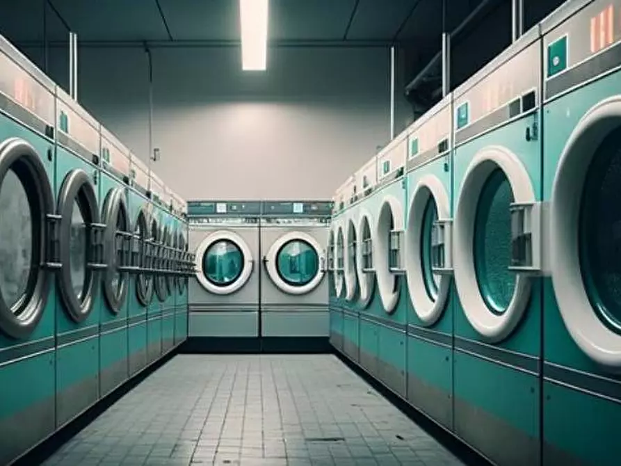 Immagine 7 di Locale commerciale in vendita  in Corso vittorio veneto a Osio Sotto