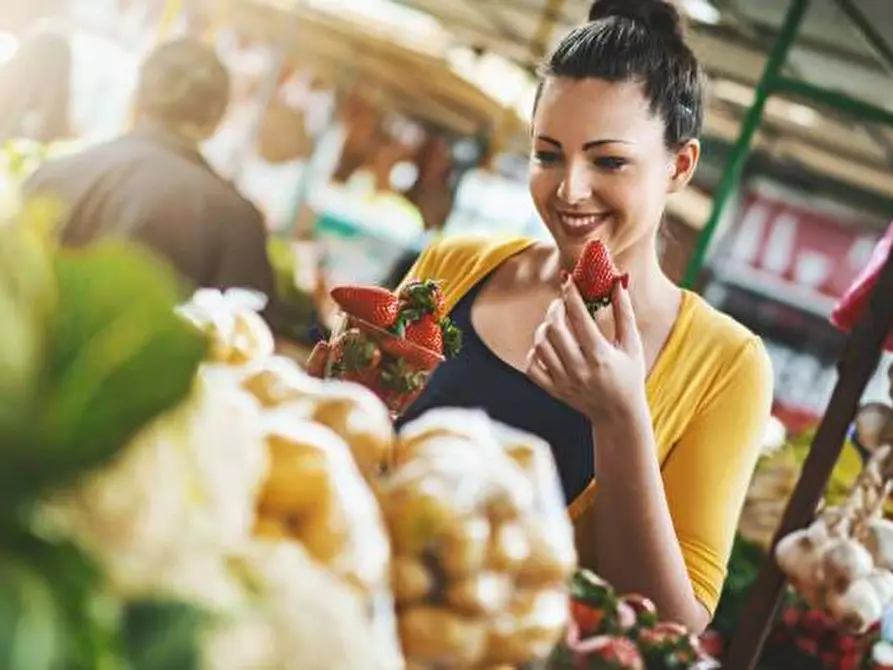 Immagine 3 di Attività commerciale in vendita  in v tezze a Arcene