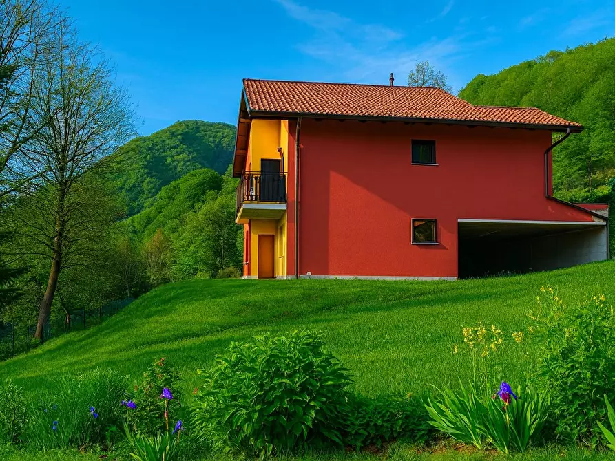 Immagine 14 di Appartamento in vendita  in Via Brumana a Costa Valle Imagna