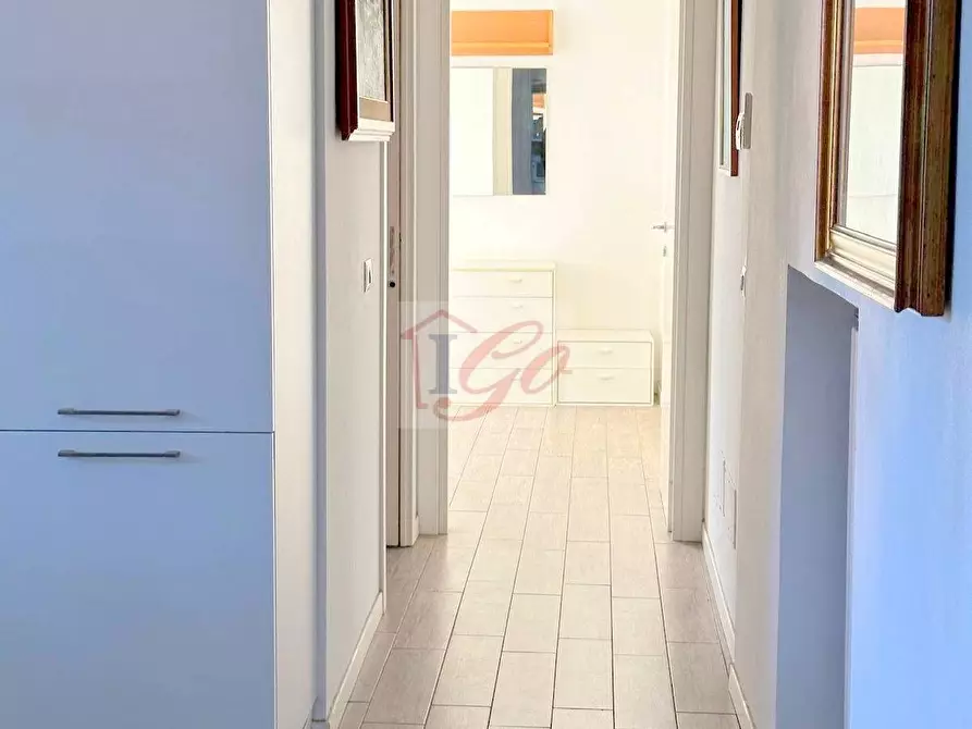 Immagine 5 di Appartamento in vendita  in via besana a Cavenago Di Brianza