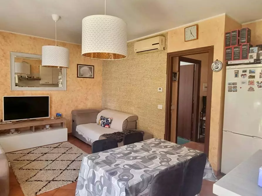 Immagine 3 di Appartamento in vendita  in via Massimo D'Azeglio a Vimercate