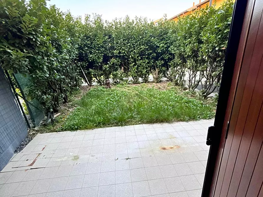 Immagine 9 di Appartamento in vendita  in Piazzeta Guglielmo Marconi a Busnago