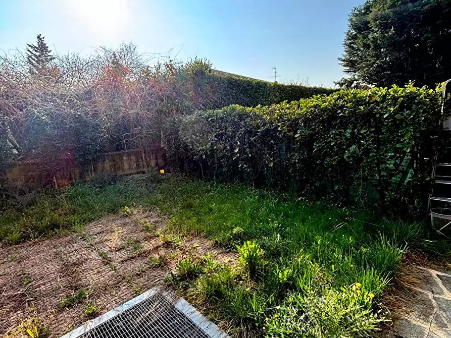 Immagine 2 di Appartamento in vendita  in Piazzeta Guglielmo Marconi a Busnago