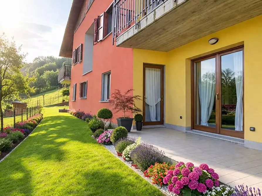 Immagine 2 di Appartamento in vendita  in Via Brumana a Costa Valle Imagna