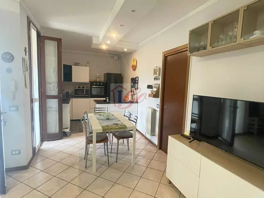 Immagine 6 di Casa semindipendente in vendita  in via  don miglietti a Basiano