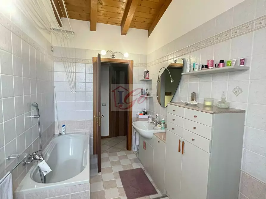 Immagine 19 di Casa semindipendente in vendita  in via  don miglietti a Basiano