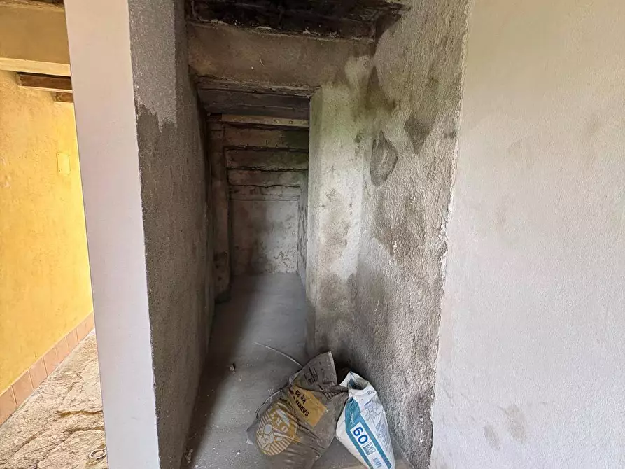 Immagine 10 di Casa semindipendente in vendita  a Basiano
