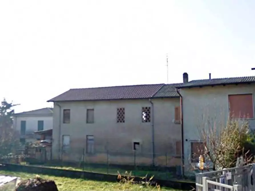 Immagine 2 di Villetta a schiera in vendita  in belgioso a Busnago