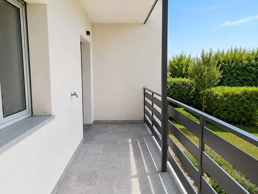 Immagine 2 di Casa semindipendente in vendita  in via domenico grassi a Capriate San Gervasio