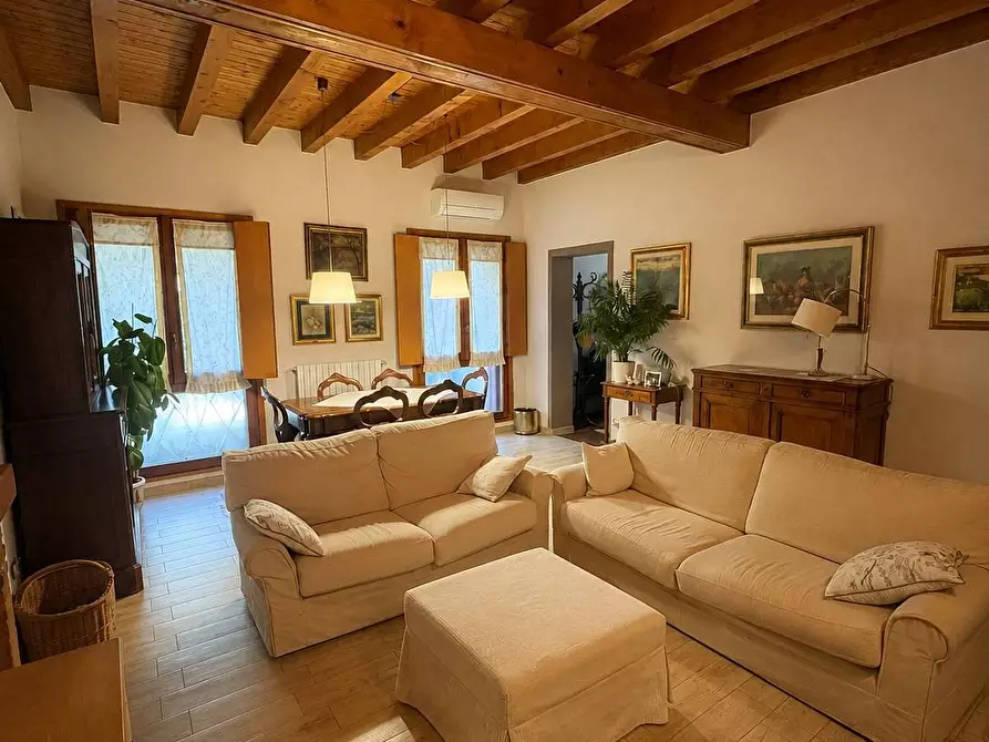 Immagine 5 di Villa in vendita  in via ai boschi a Basiano