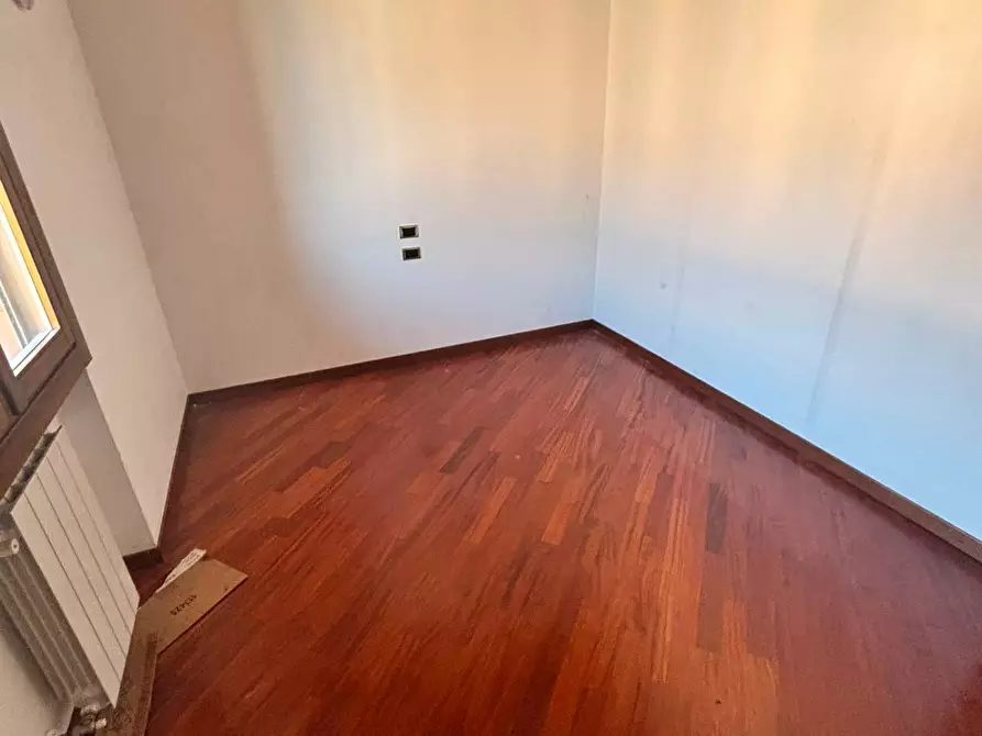 Immagine 11 di Appartamento in vendita  in via pascoli a Basiano