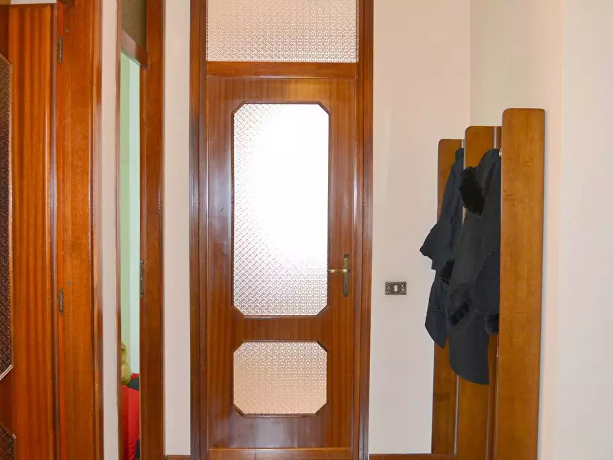 Immagine 11 di Villa in vendita  in via bustigatti a Capriate San Gervasio