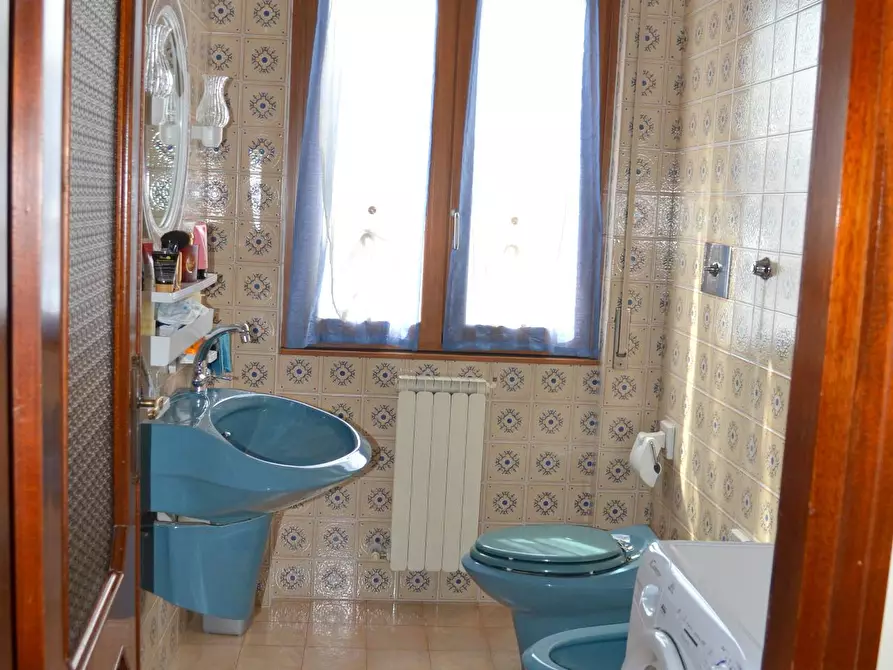 Immagine 14 di Villa in vendita  in via bustigatti a Capriate San Gervasio
