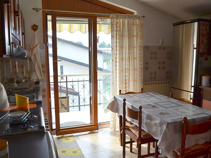 Immagine 21 di Villa in vendita  in via bustigatti a Capriate San Gervasio