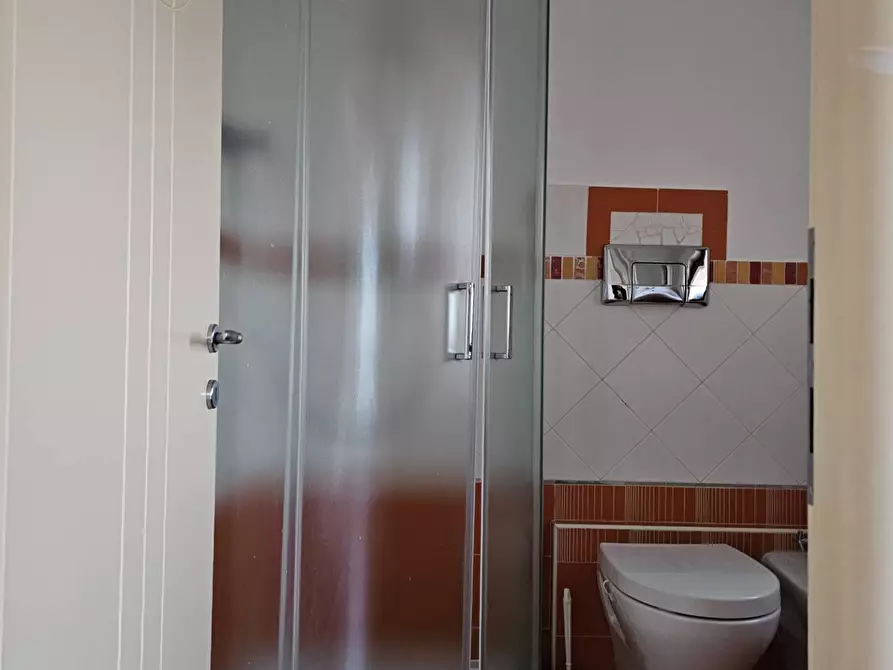 Immagine 10 di Appartamento in affitto  in via Bacone a Cagliari