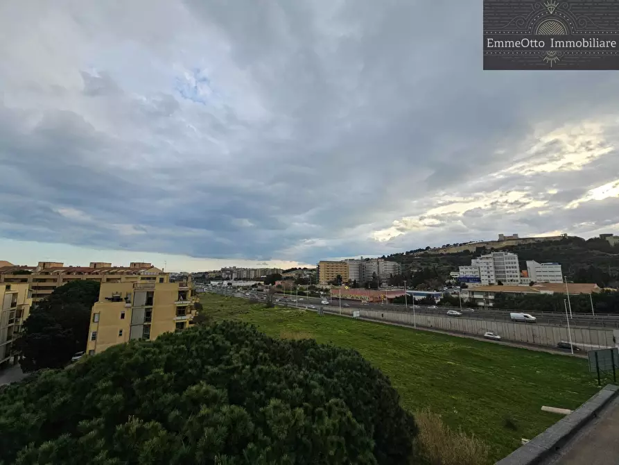 Immagine 25 di Appartamento in affitto  in via Bacone a Cagliari
