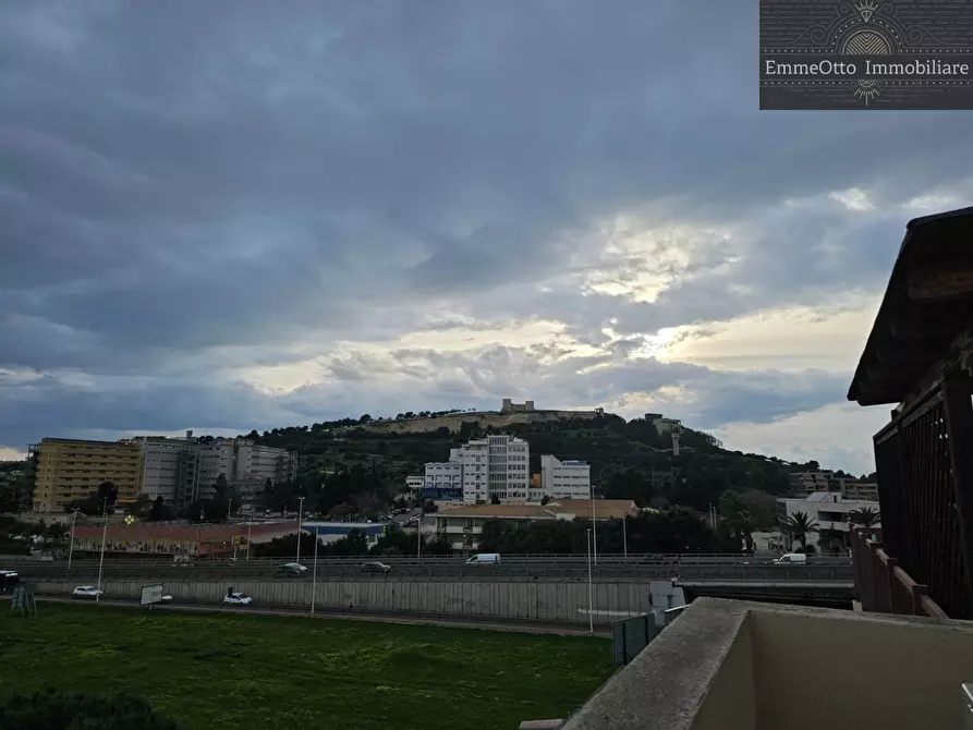 Immagine 39 di Appartamento in affitto  in via Bacone a Cagliari