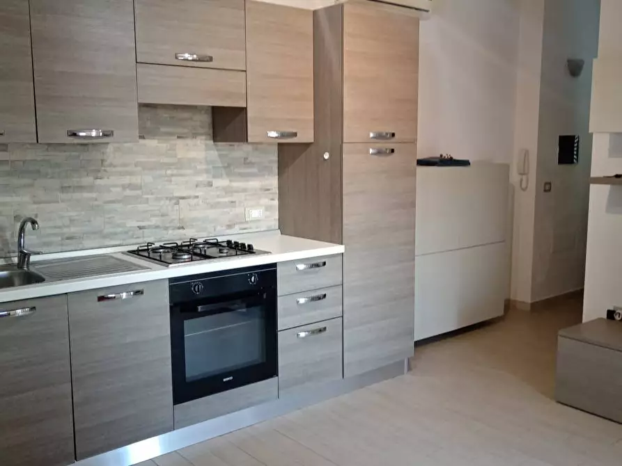 Immagine 8 di Appartamento in affitto  in via delle camelie a Selargius