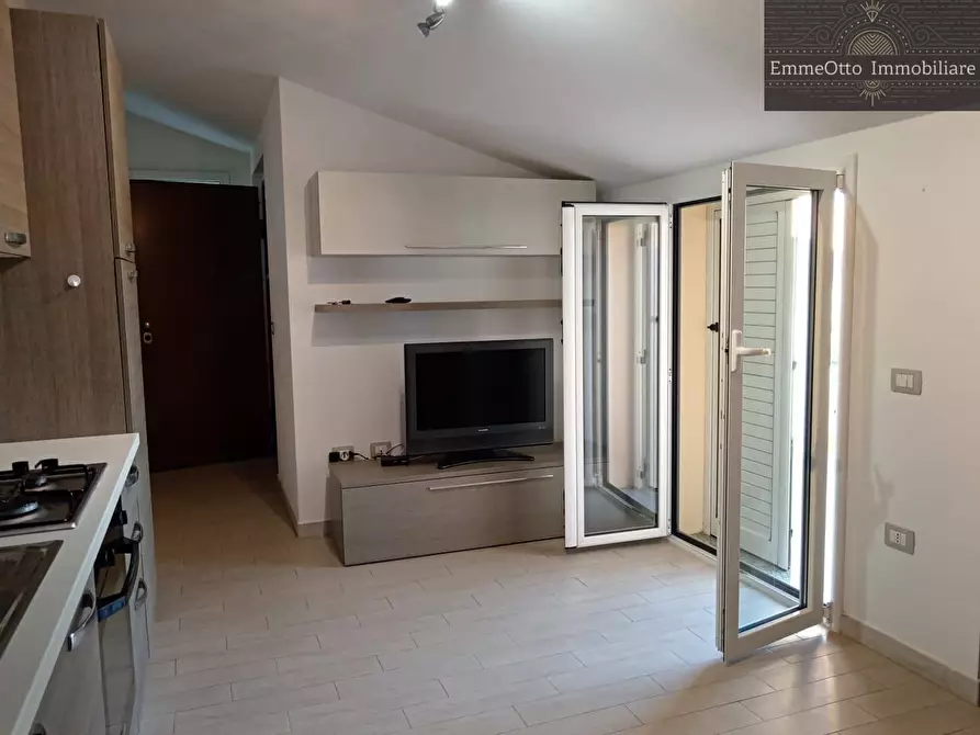 Immagine 13 di Appartamento in affitto  in via delle camelie a Selargius