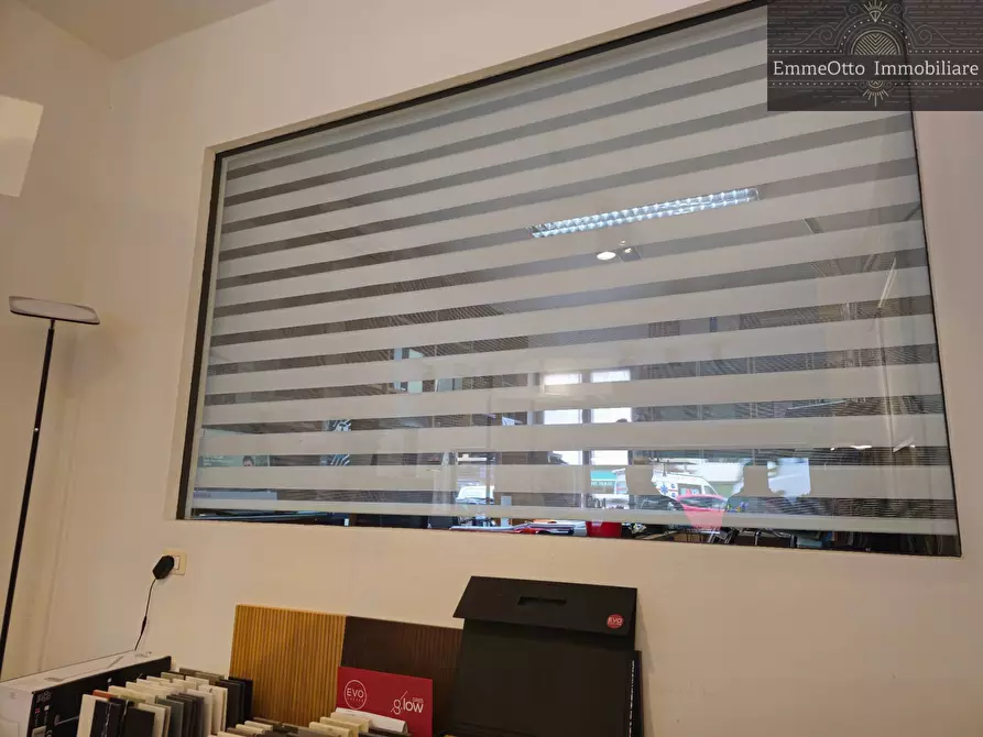 Immagine 9 di Locale commerciale in affitto  in Via Campania a Cagliari