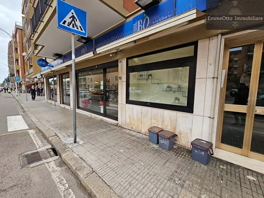 Immagine 12 di Locale commerciale in affitto  in Via Campania a Cagliari