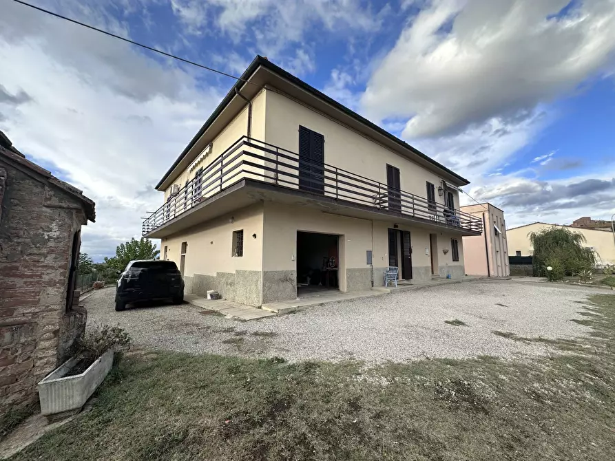 Immagine 1 di Appartamento in vendita  in VIA VENETO 38 a Peccioli