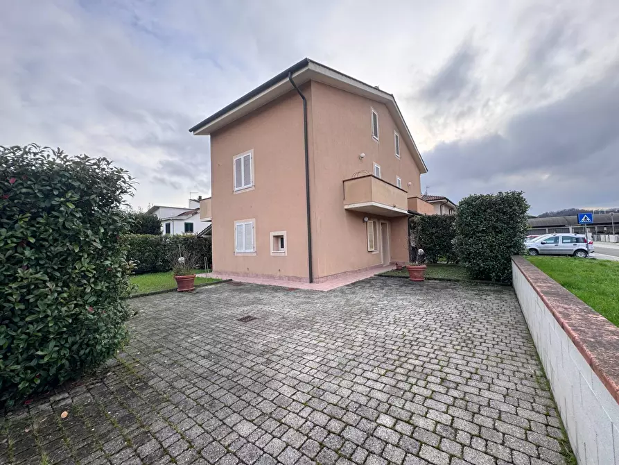 Immagine 49 di Villa in vendita  in VIA FRANCESCA SUD 520 a Montopoli In Val D'arno