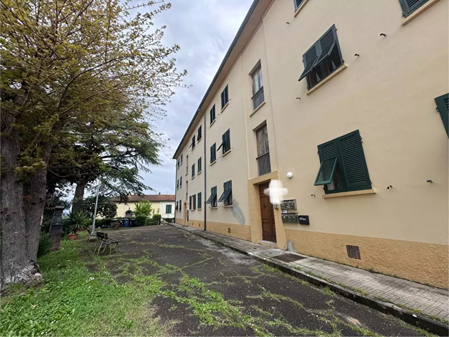 Immagine 15 di Appartamento in vendita  in VIA TOSCO ROMAGNOLA EST 347 a Pontedera