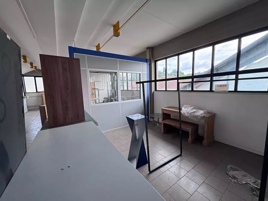 Immagine 9 di Capannone industriale in vendita  in VIA LUNGOMONTE a Montopoli In Val D'arno