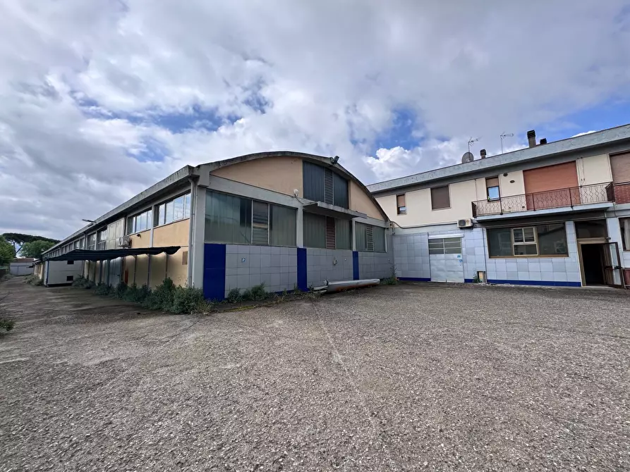 Immagine 1 di Capannone industriale in vendita  in VIA LUNGOMONTE a Montopoli In Val D'arno