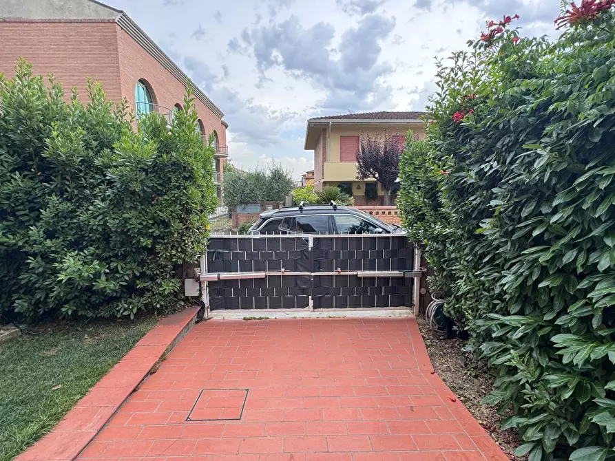 Immagine 37 di Appartamento in vendita  a Ponsacco