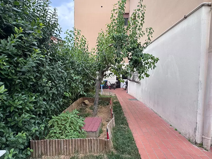 Immagine 8 di Appartamento in vendita  a Ponsacco