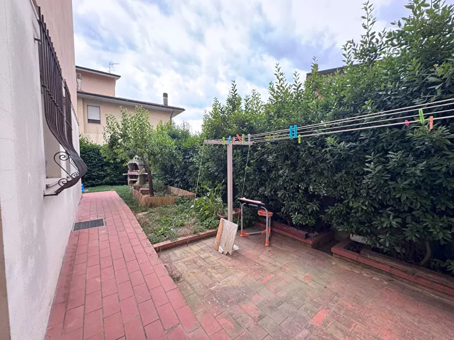 Immagine 11 di Appartamento in vendita  a Ponsacco