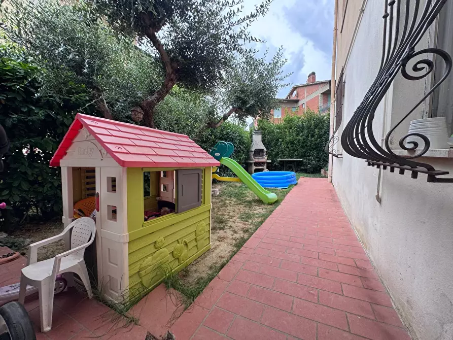 Immagine 12 di Appartamento in vendita  a Ponsacco