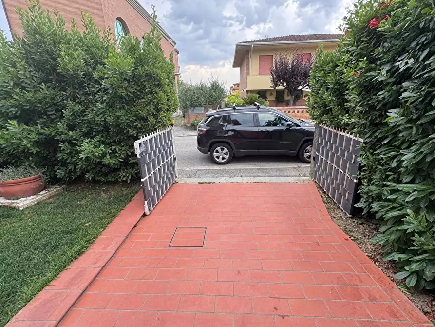 Immagine 38 di Appartamento in vendita  a Ponsacco