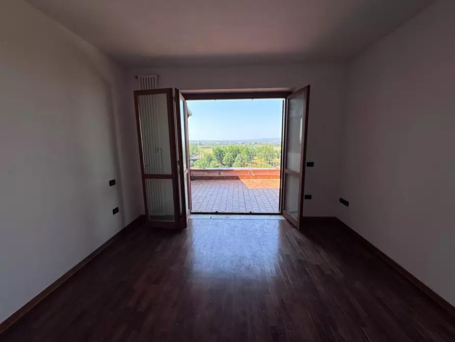 Immagine 26 di Attico in vendita  a Calcinaia