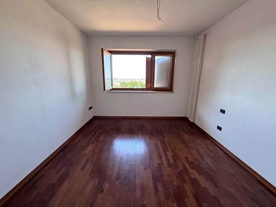 Immagine 22 di Attico in vendita  a Calcinaia