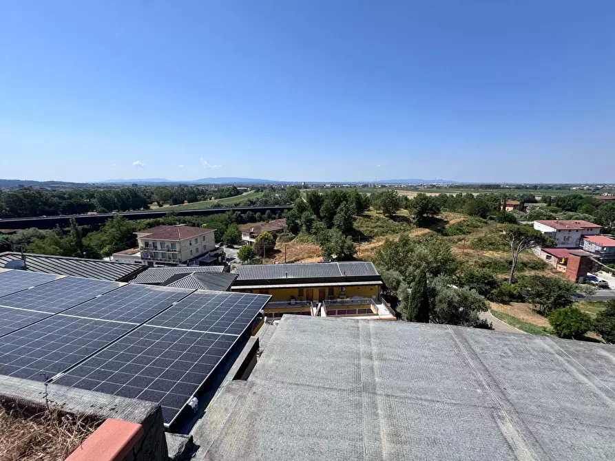 Immagine 11 di Attico in vendita  a Calcinaia